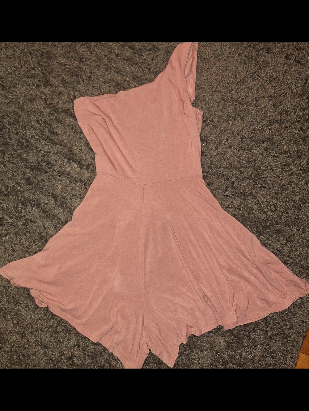 Lulu's Mauve One-Shoulder Romper